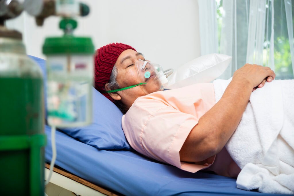 asian elderly woman patient in hospital